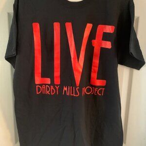 DARBY MILLS (HEAD PINS) BAND MENS TEE